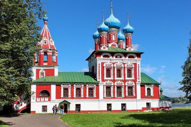 Углич часовня памятник угличанам